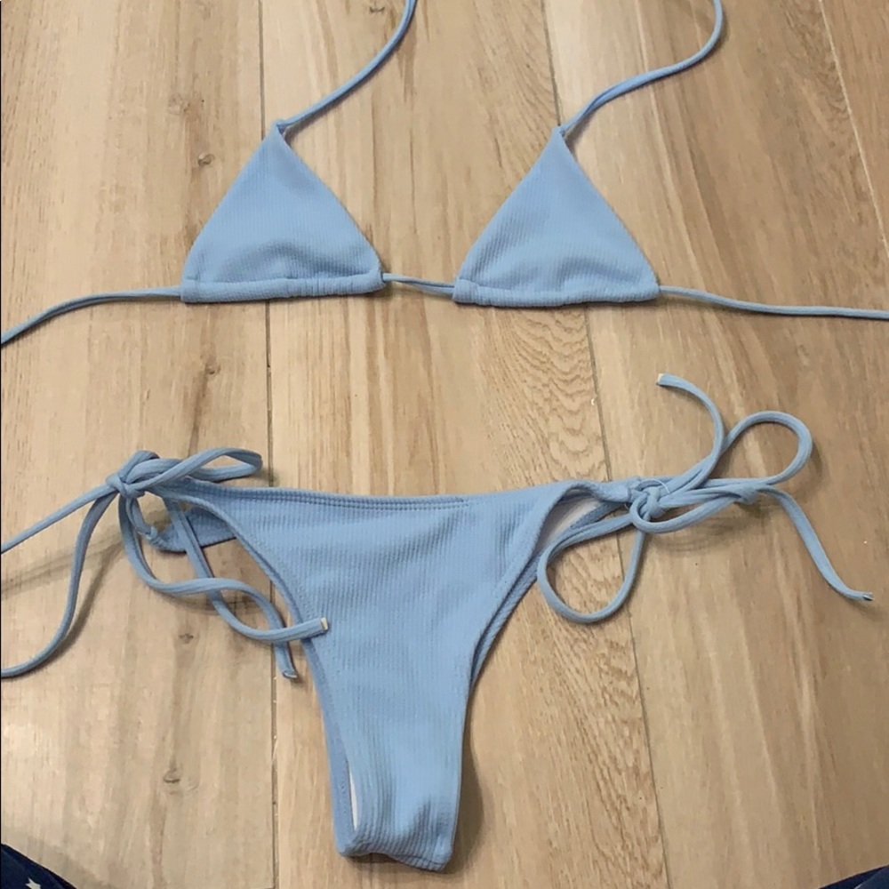 Light blue triangle two piece bathing suit🦋🦋
